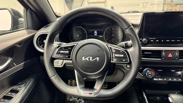 Used 2024 Kia Forte LXS FWD image 19
