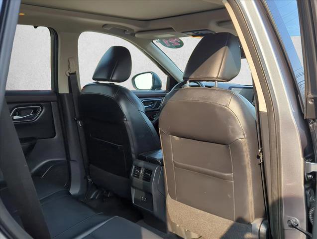 Used 2021 Nissan Rogue SV w/ Premium Package FWD image 21