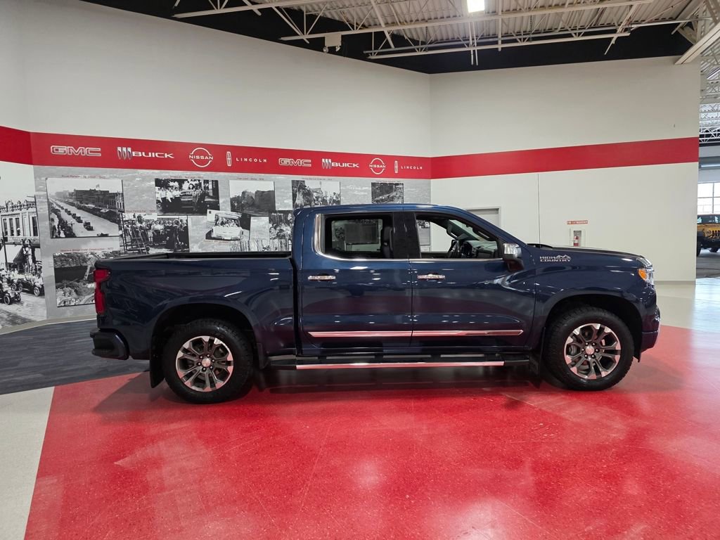 Certified 2022 Chevrolet Silverado 1500 High Country w/ Max Trailering Package image 2