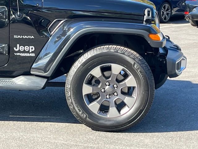 Used 2018 Jeep Wrangler Unlimited Sahara w/ Dual Top Group image 12