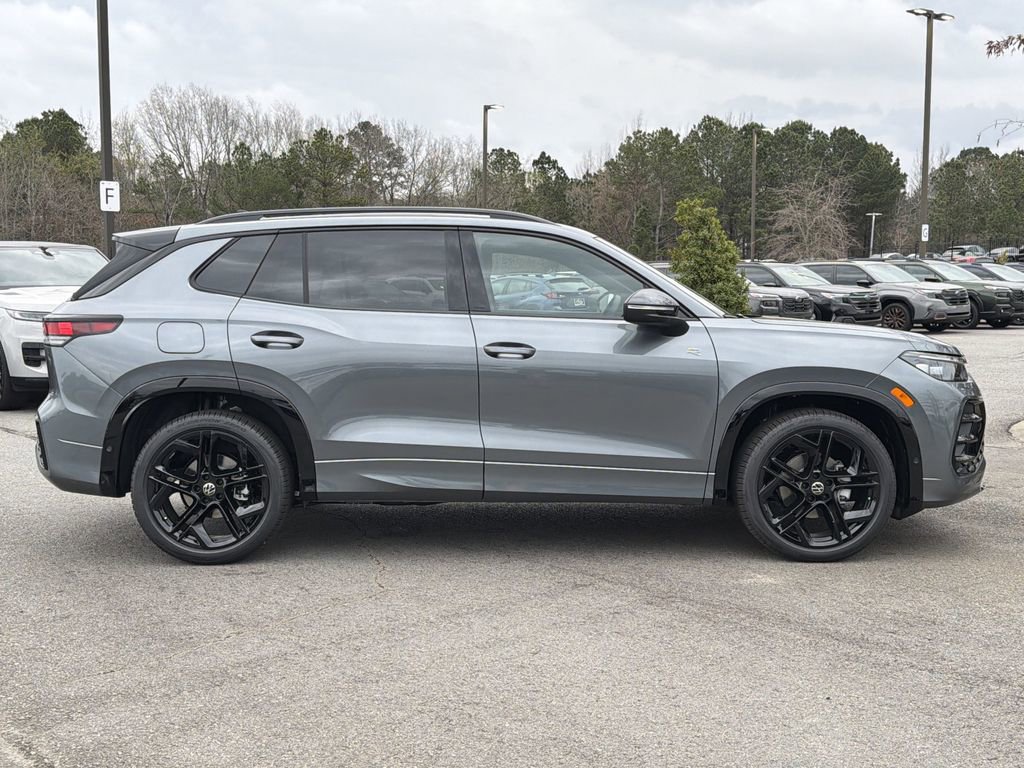 New 2026 Volkswagen Tiguan SE R-Line image 6