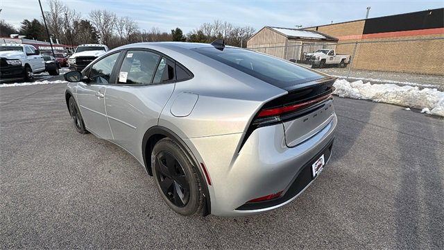 New 2026 Toyota Prius LE image 3