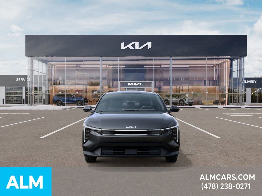 Used 2025 Kia K4 LXS image 2