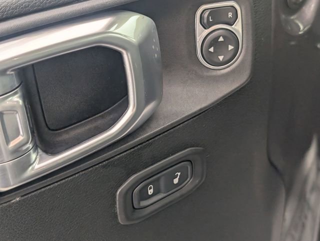 Used 2021 Jeep Wrangler Unlimited Sport image 11