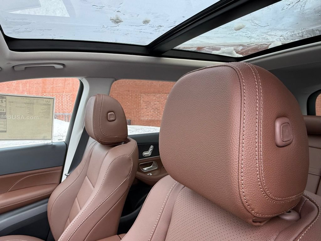 New 2025 Mercedes-Benz GLS 450 4MATIC image 18