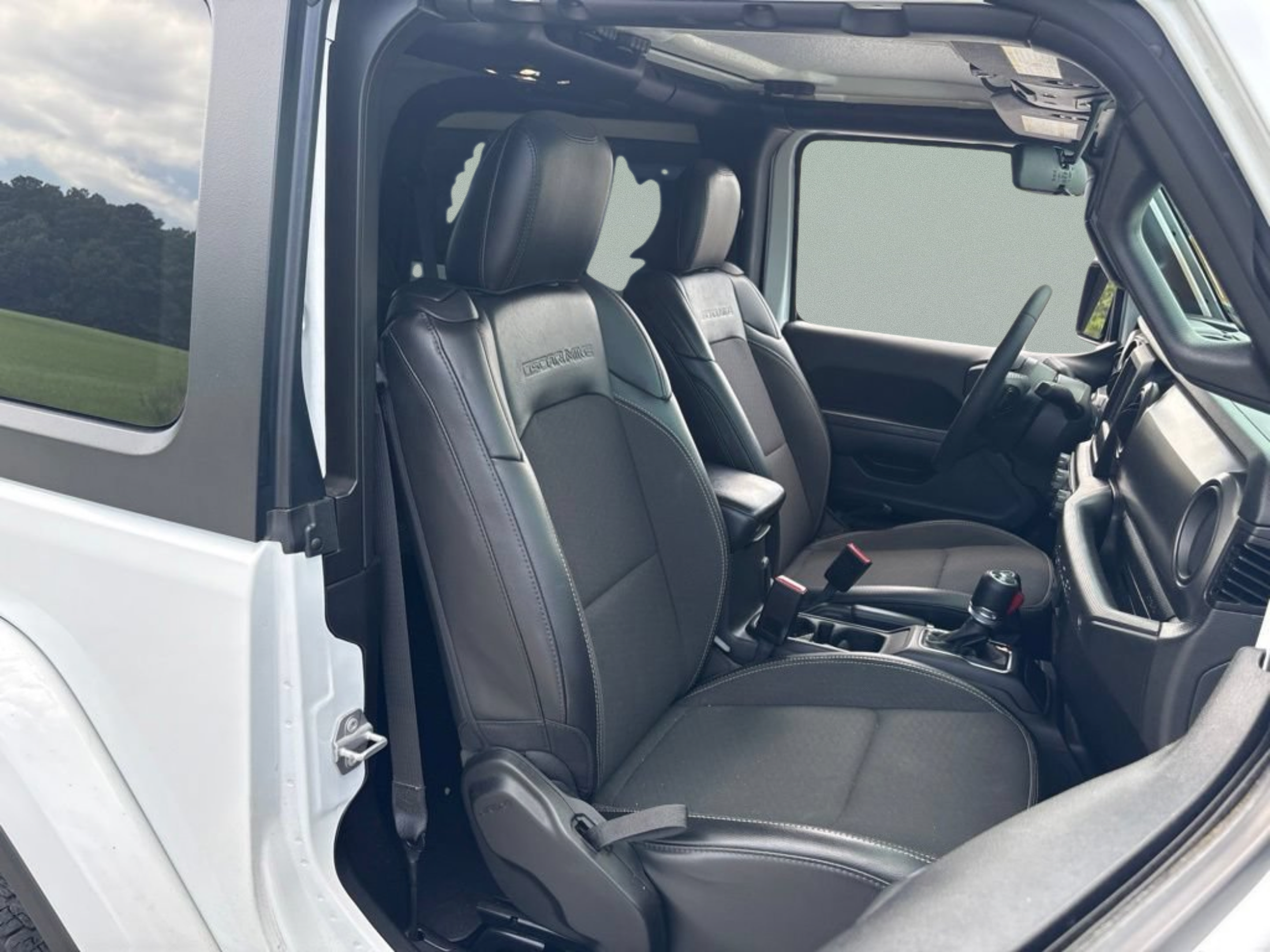 Used 2023 Jeep Wrangler Sport AWD/4WD image 26