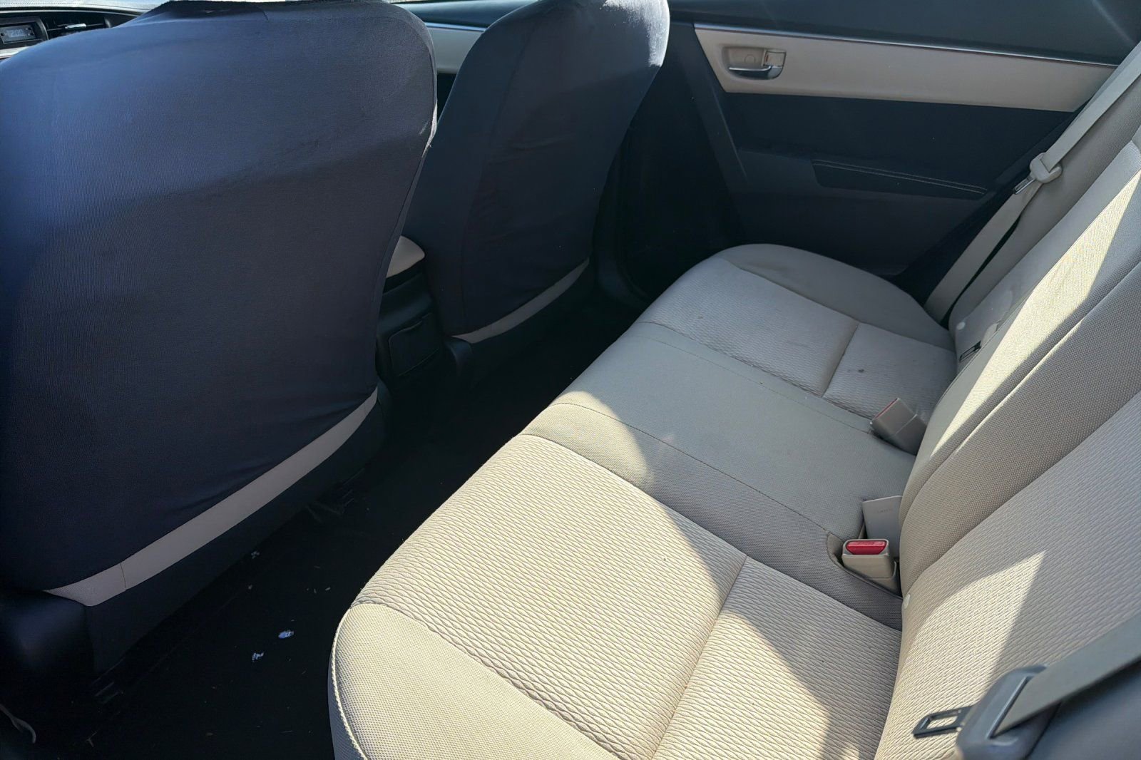 Used 2014 Toyota Corolla LE FWD image 8