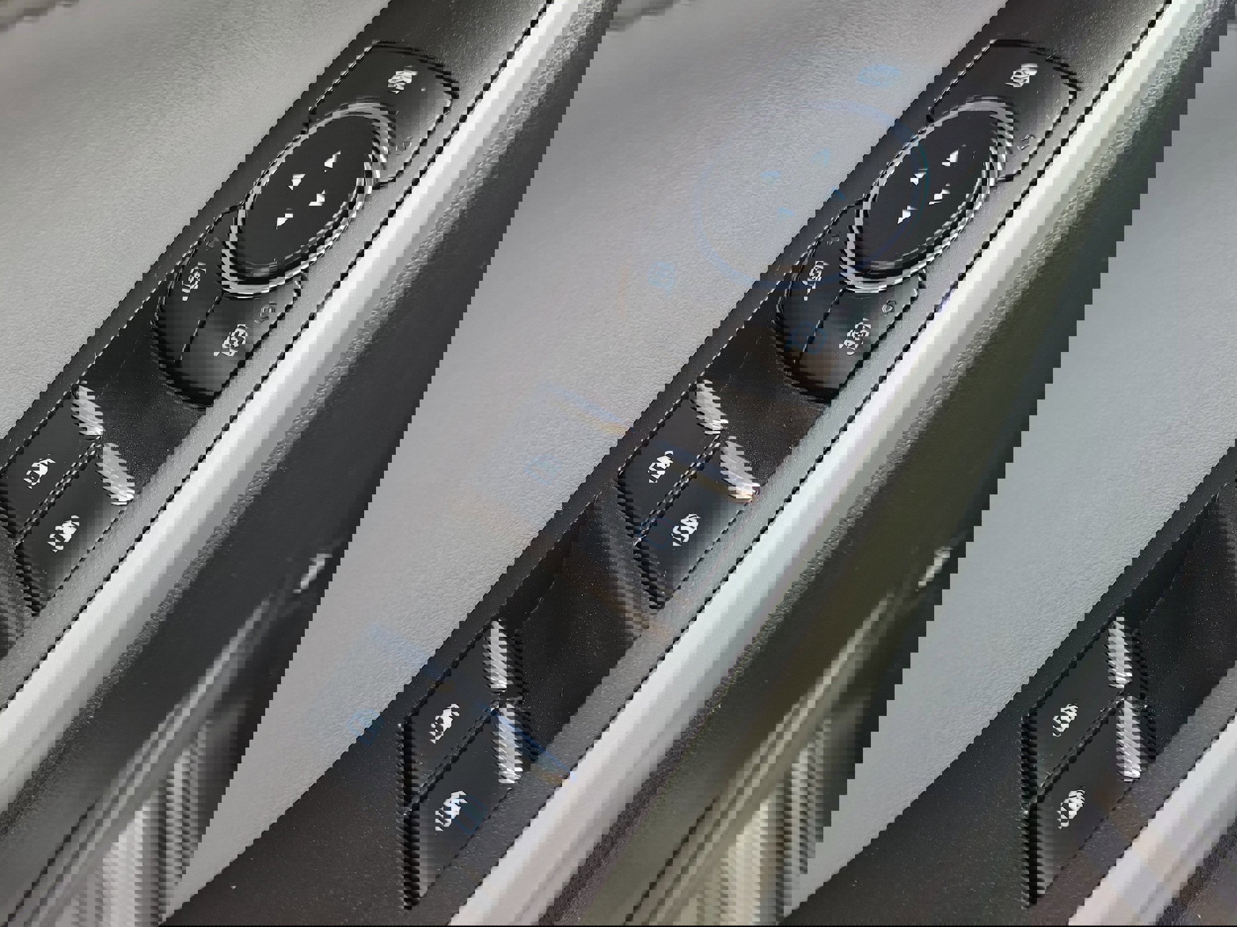 Used 2023 Ford Explorer XLT w/ Equipment Group 202A image 19