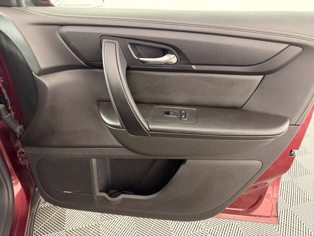 Used 2017 Chevrolet Traverse LT AWD/4WD image 41