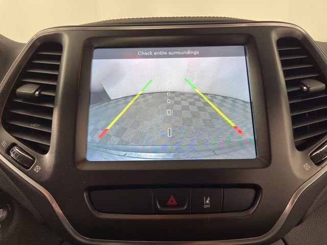 Used 2022 Jeep Cherokee Trailhawk w/ Comfort/Convenience Group image 26