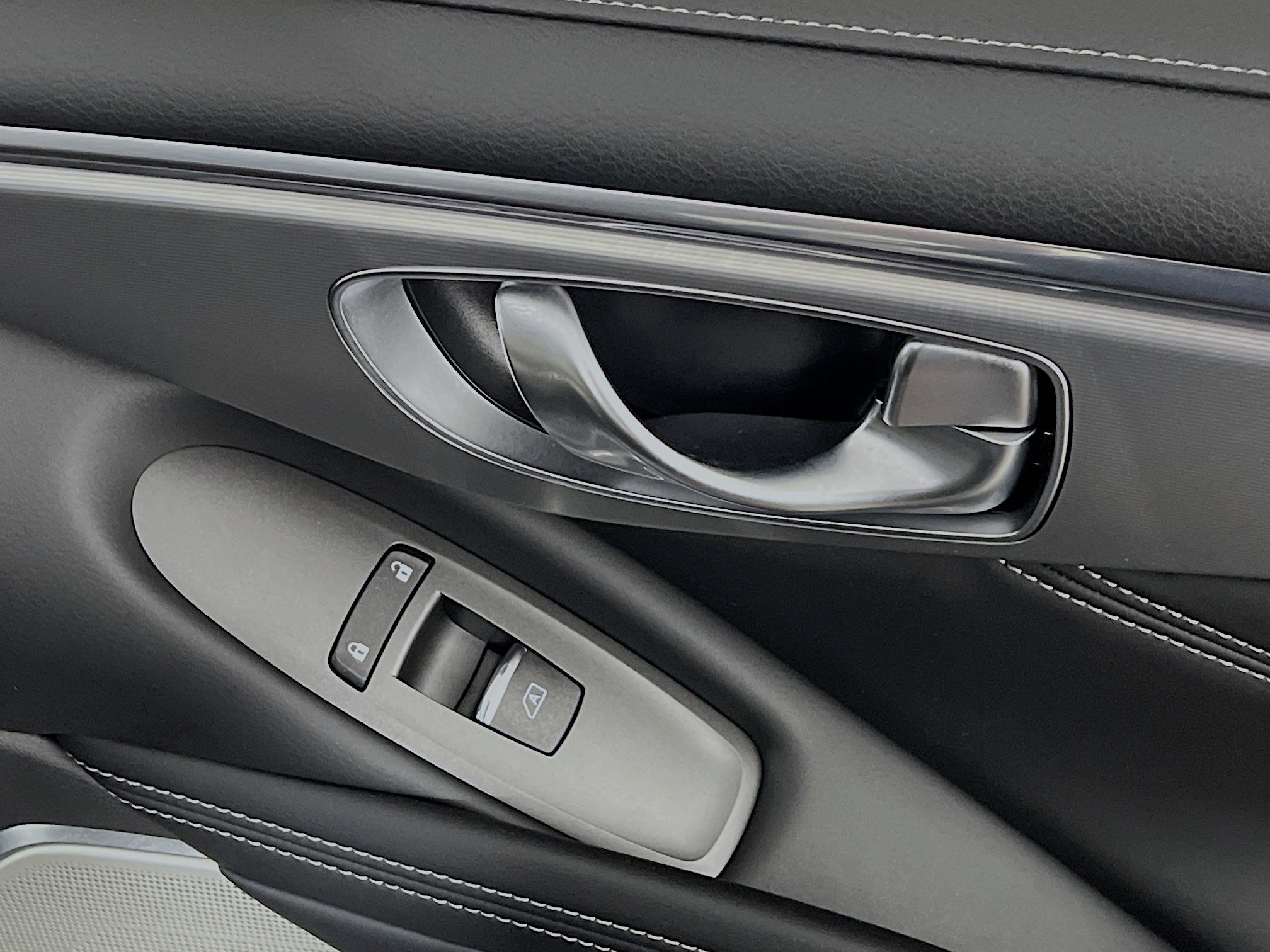 Used 2022 INFINITI Q60 3.0t Luxe w/ Essential Package image 31