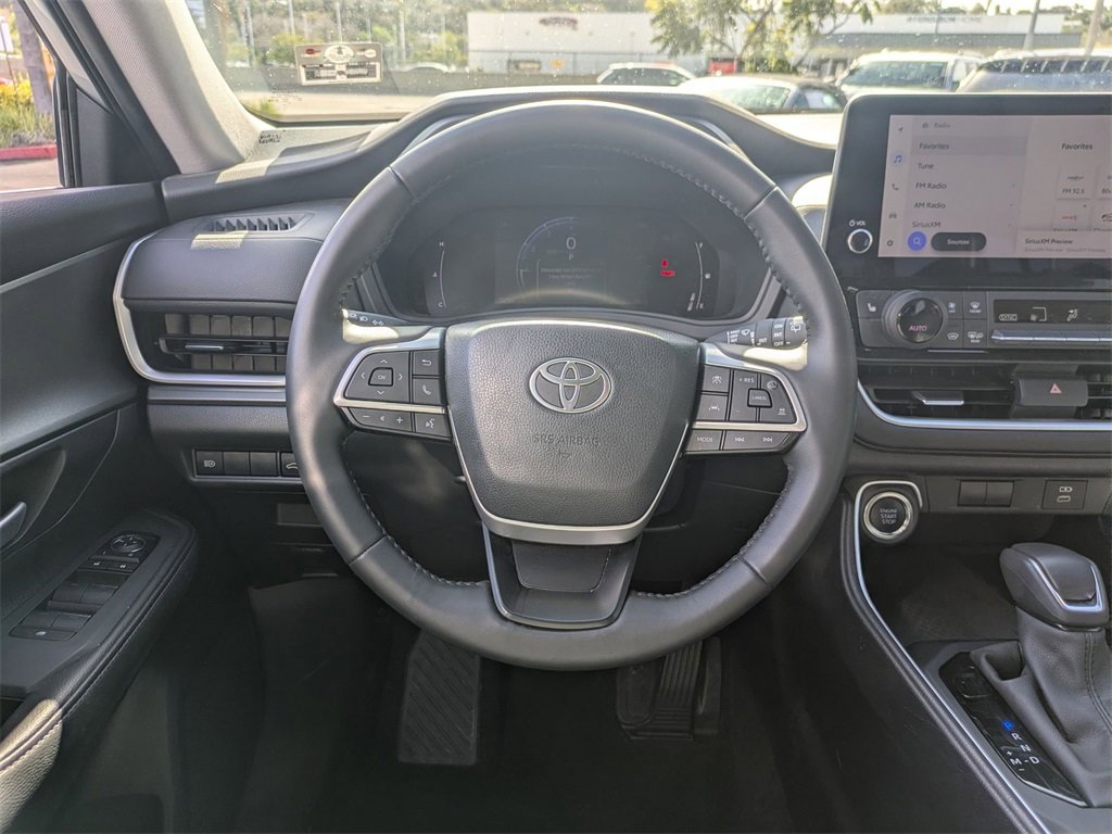 Used 2025 Toyota Grand Highlander AWD image 18