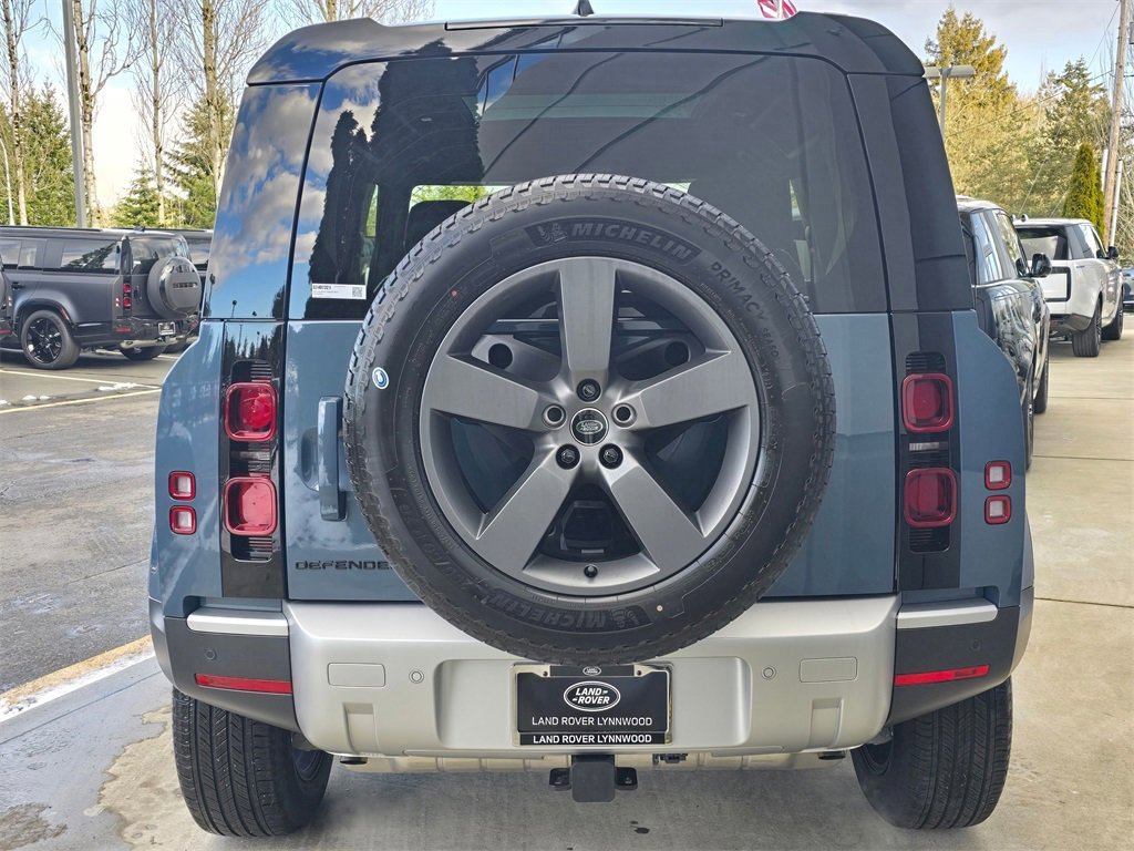 New 2025 Land Rover Defender 90 S image 6