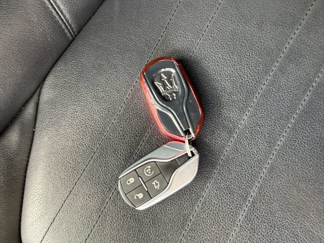 Used 2019 Maserati Levante AWD/4WD image 19