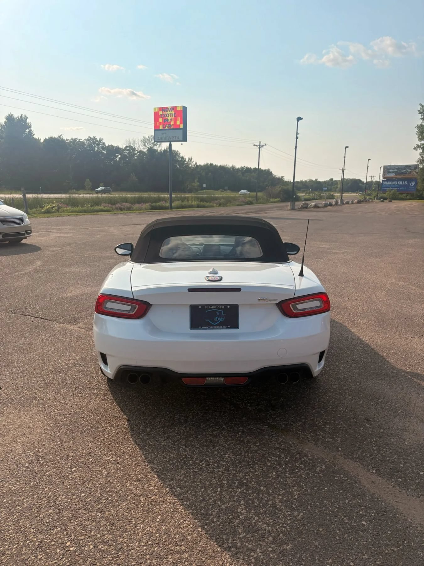 Used 2019 FIAT 124 Spider Abarth w/ Navigation & Sound Group RWD image 7