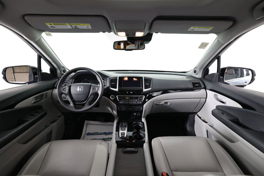 Used 2018 Honda Pilot Touring image 29