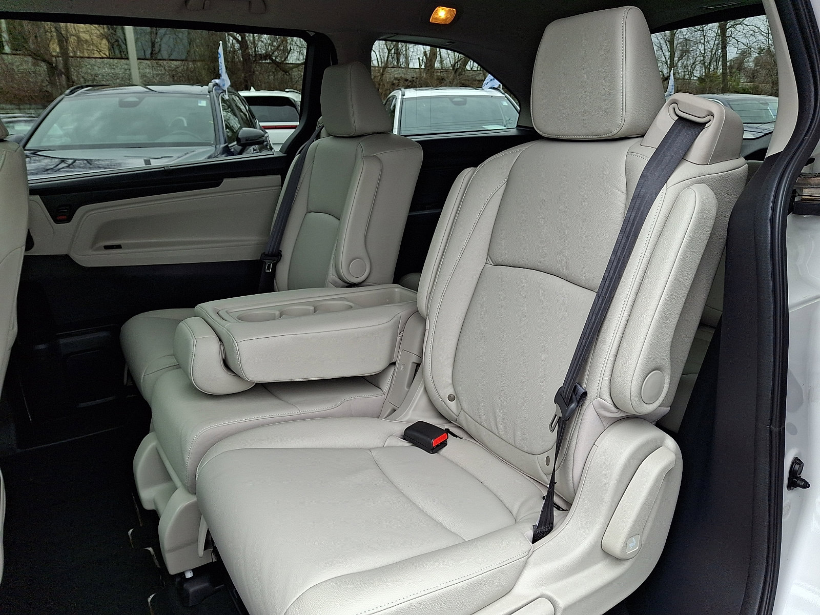 Certified 2026 Honda Odyssey EX-L image 9