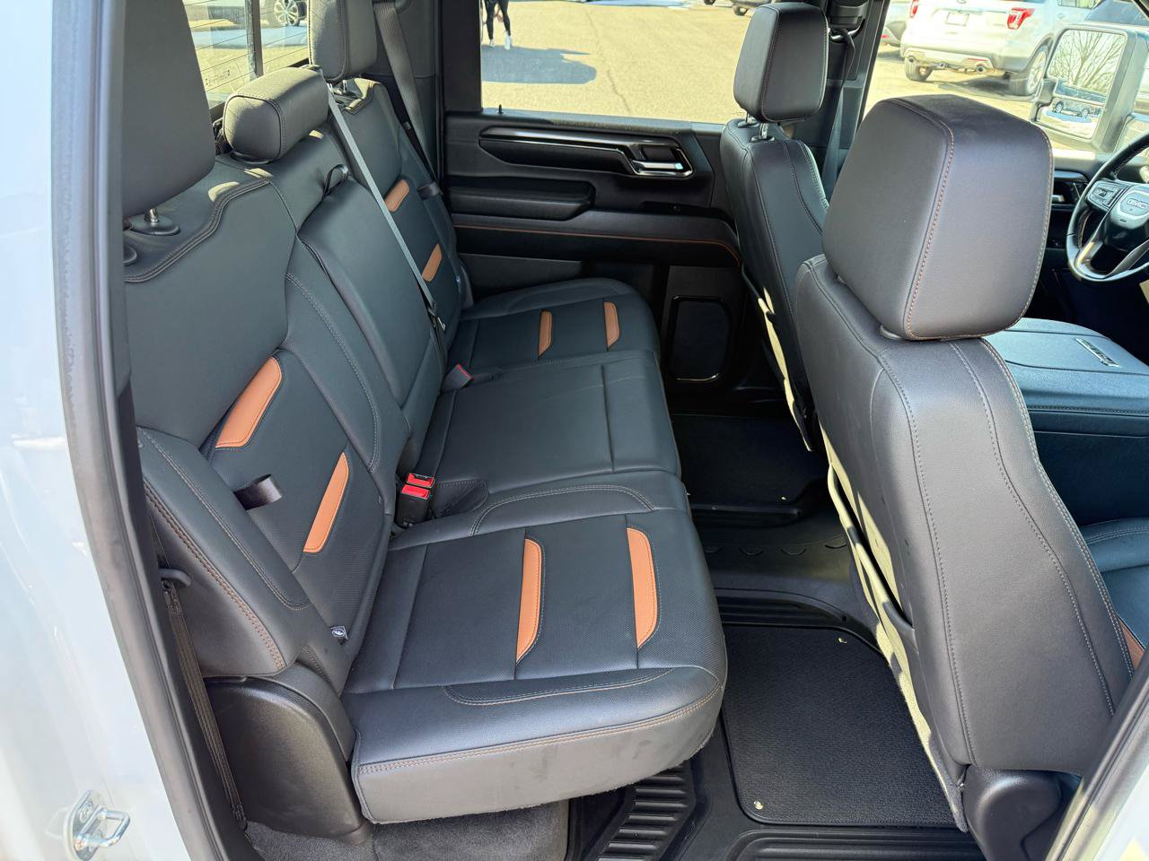 Used 2024 GMC Sierra 2500 AT4 w/ AT4 Premium Plus Package AWD/4WD image 17