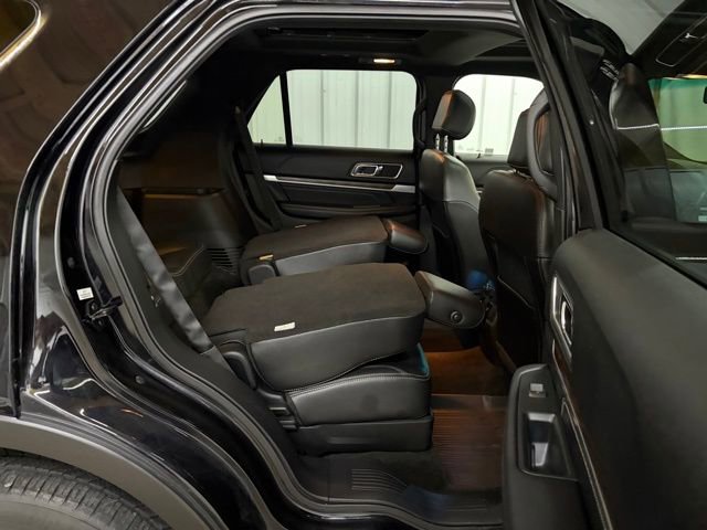 Used 2017 Ford Explorer Limited w/ Equipment Group 301A FWD image 19