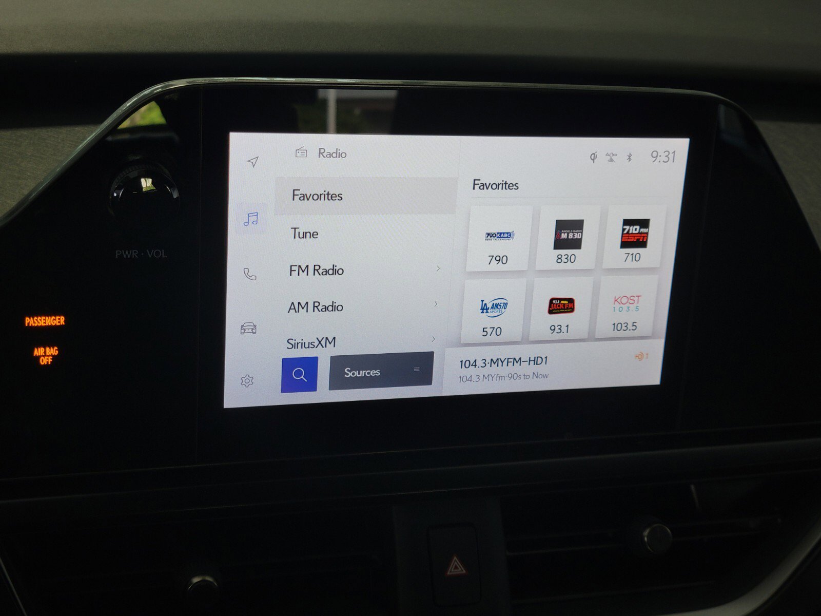 Certified 2024 Lexus UX 250h FWD image 23