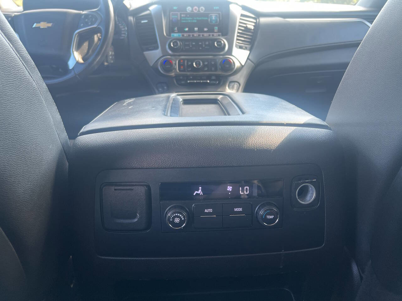 Used 2015 Chevrolet Tahoe LT image 31