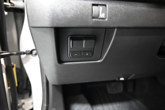 Used 2026 Chevrolet Colorado Trail Boss AWD/4WD image 27