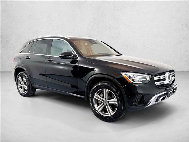 Used 2022 Mercedes-Benz GLC 300 4MATIC image 3