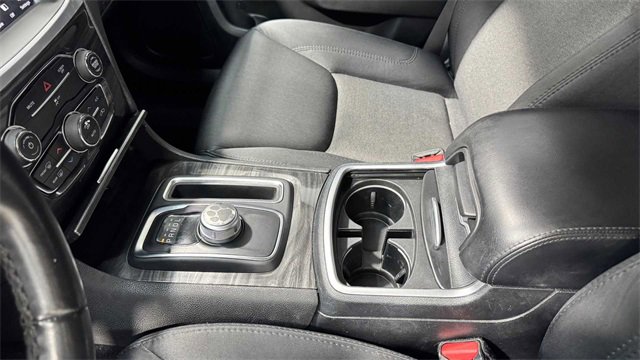 Used 2019 Chrysler 300 Touring w/ Sport Appearance Package image 29