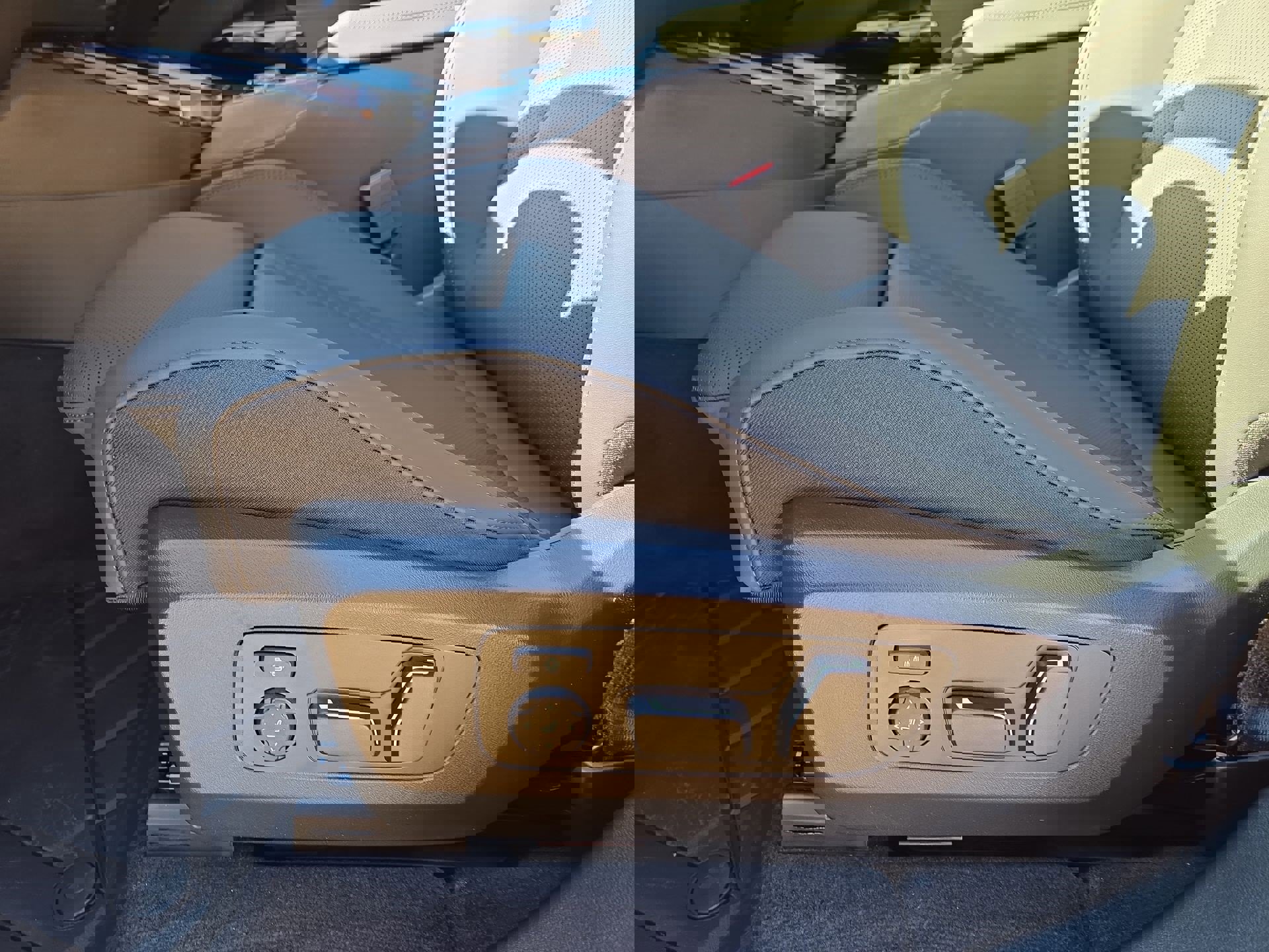 Certified 2026 BMW X3 xDrive30 w/ Premium Package image 17