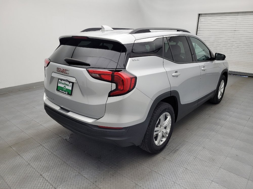 Used 2020 GMC Terrain SLE w/ Driver Convenience Package FWD image 9