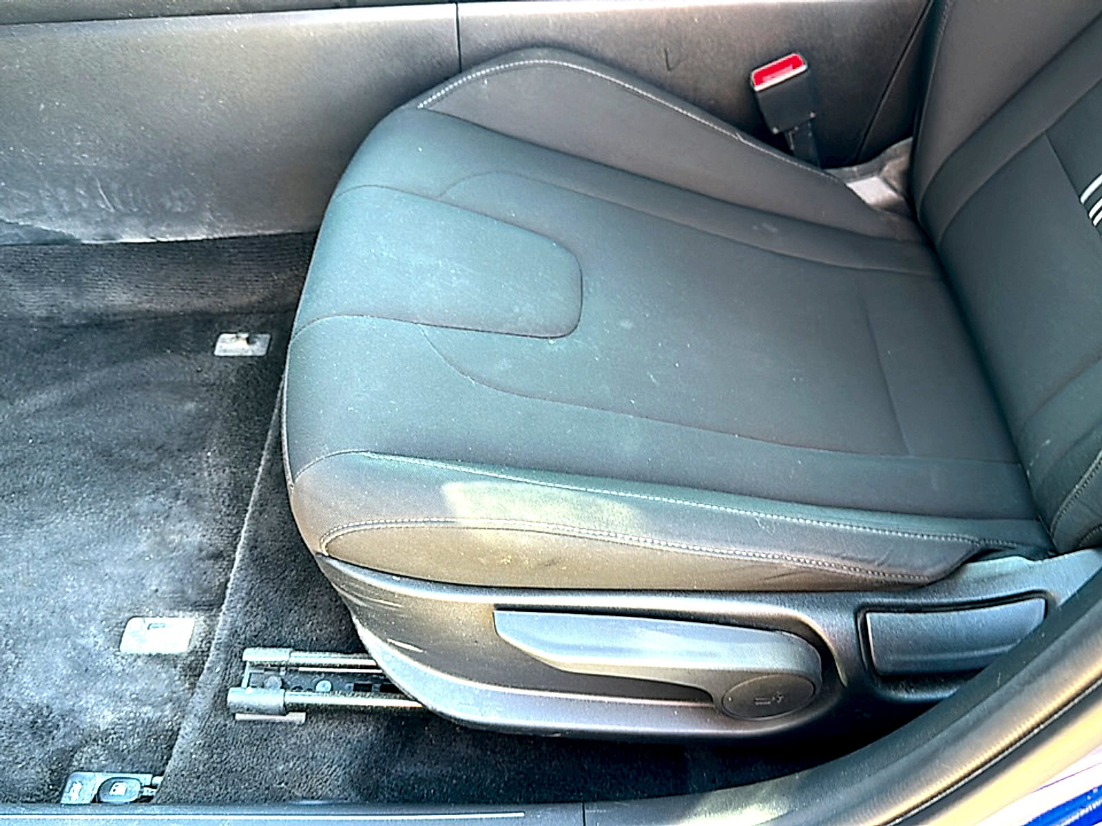 Used 2024 Hyundai Elantra SEL FWD image 15