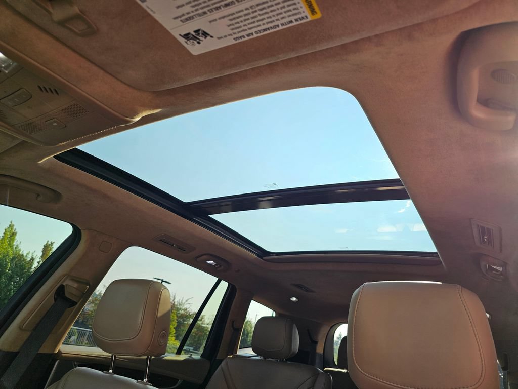 Certified 2023 Cadillac XT6 Sport w/ Platinum Package AWD/4WD image 24