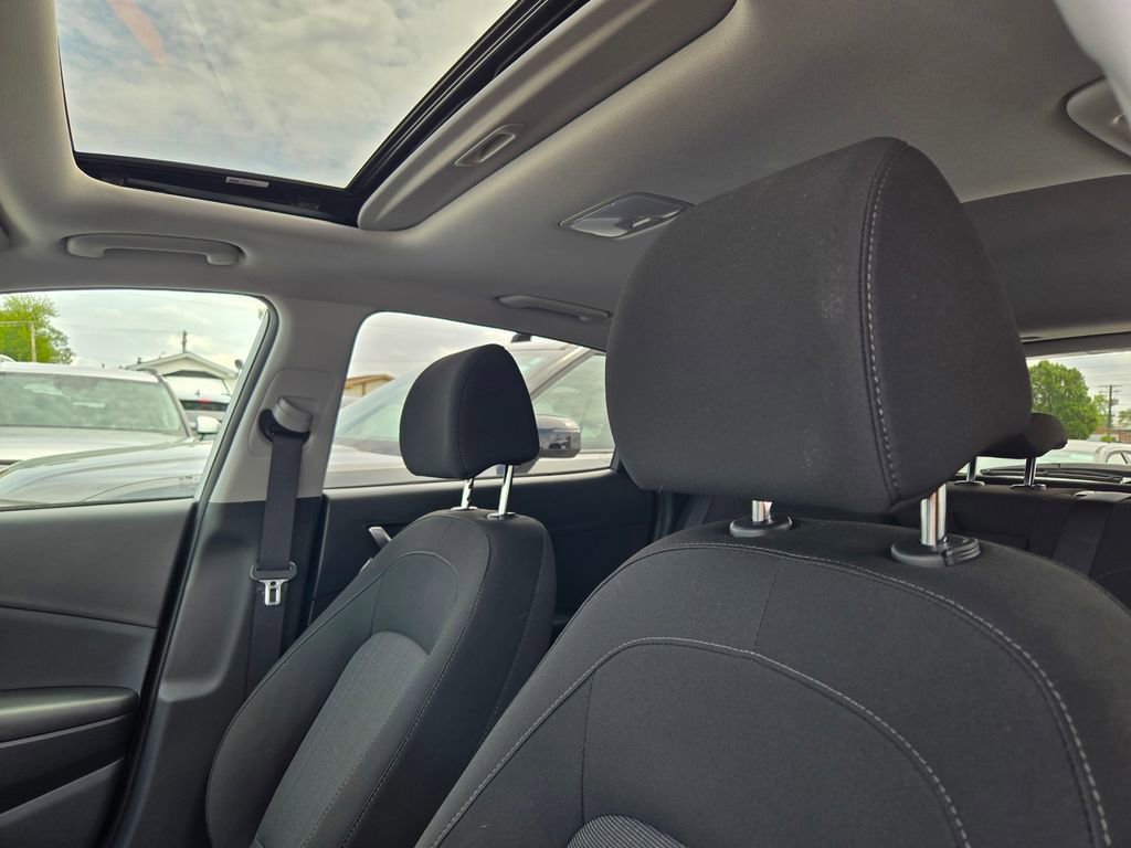 Used 2023 Hyundai Kona SEL w/ Convenience Package AWD/4WD image 33