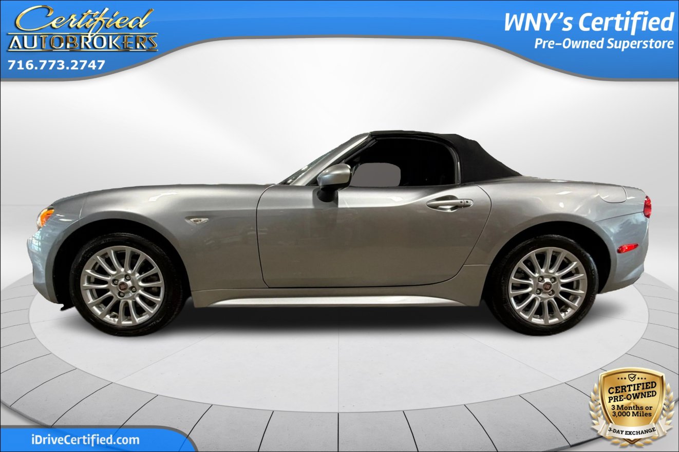 Used 2017 FIAT 124 Spider Classica RWD image 9