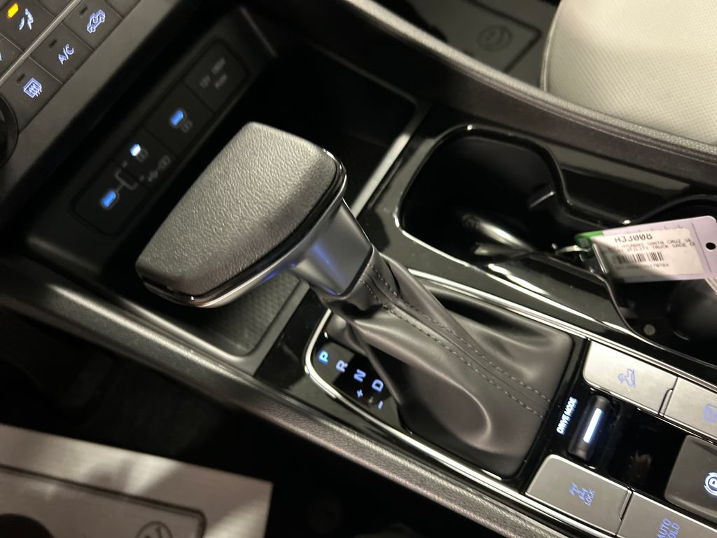 New 2027 Hyundai Santa Cruz SE AWD/4WD image 18