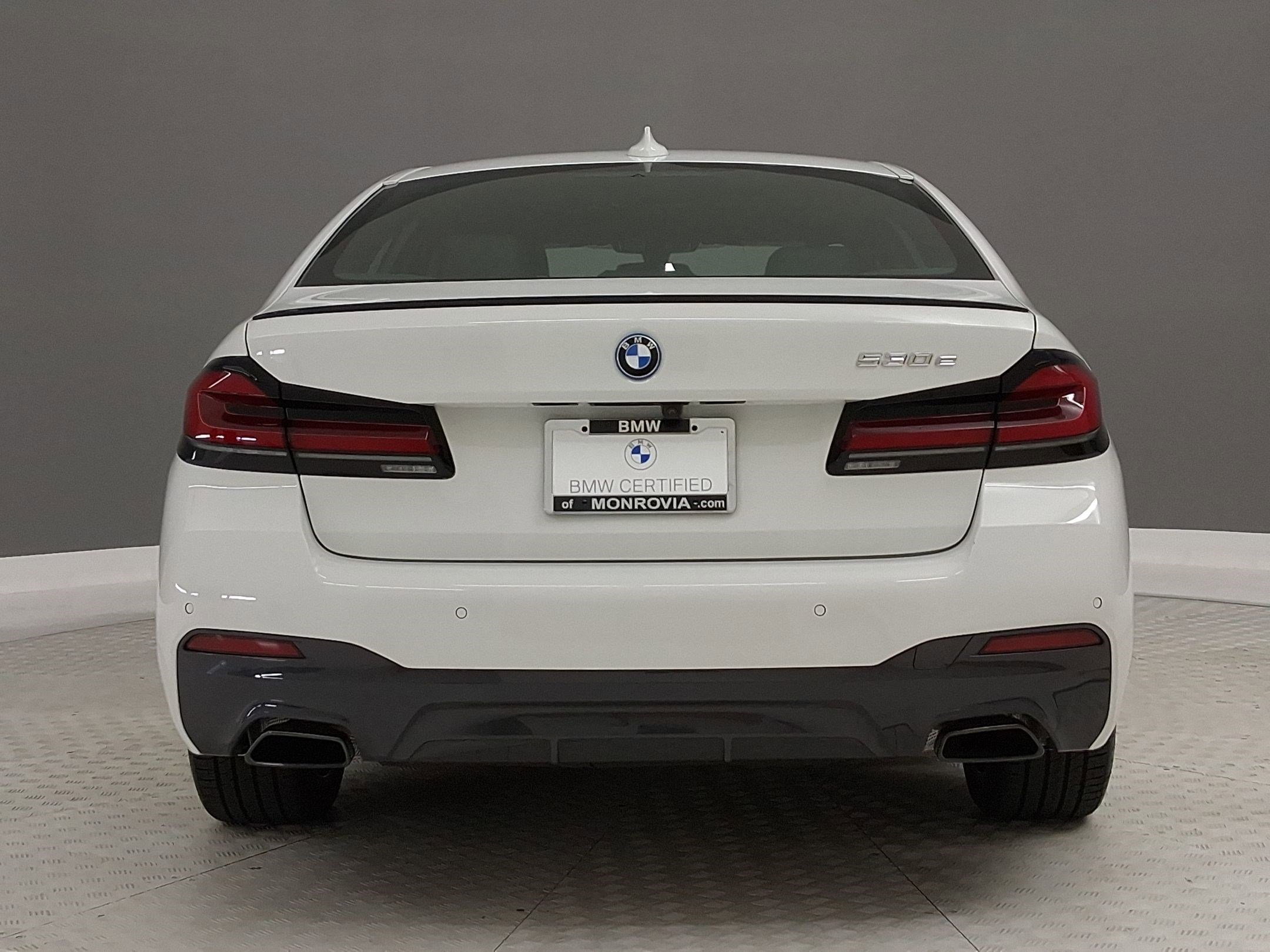 Certified 2023 BMW 530e 530e w/ M Sport Package image 8