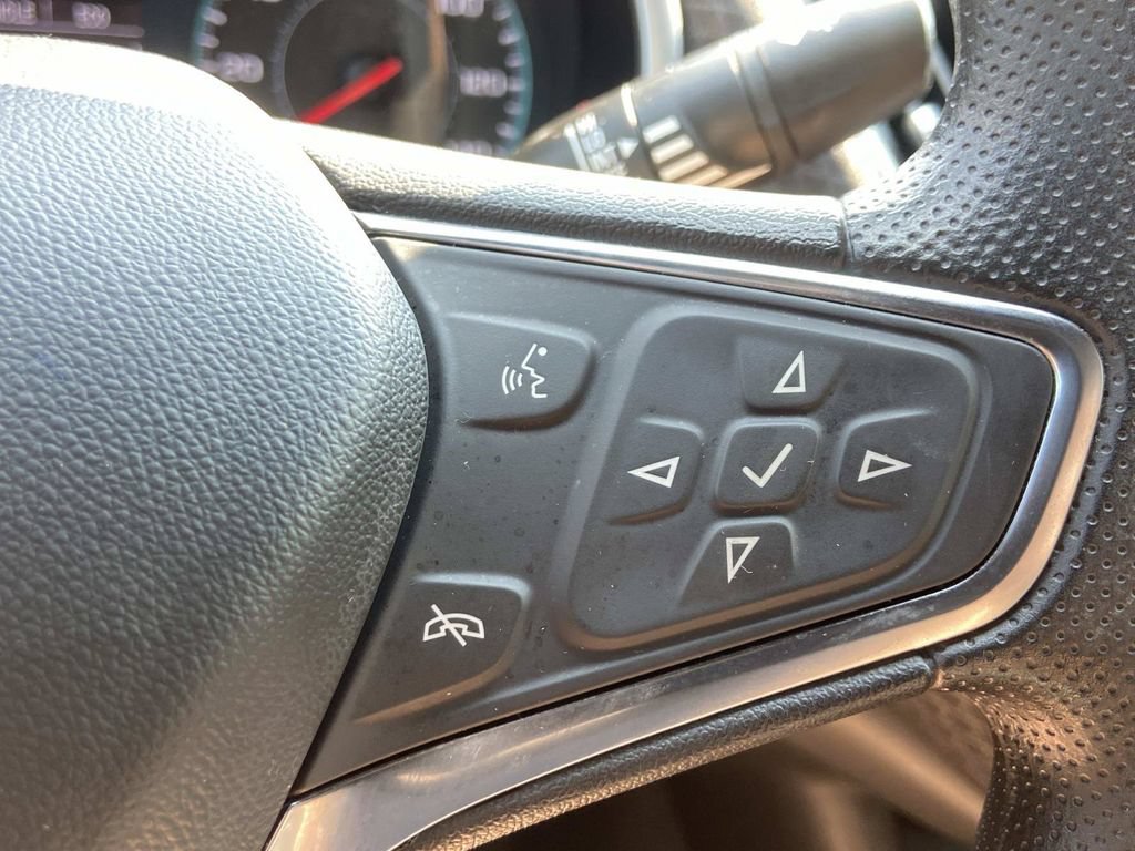 Used 2025 Chevrolet Malibu LS FWD image 29