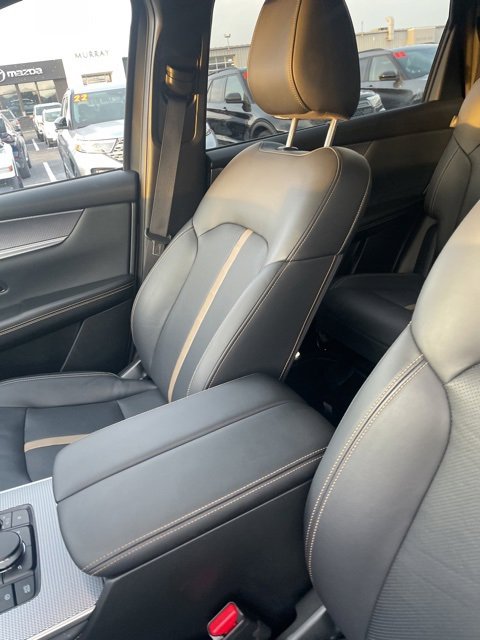 Certified 2025 MAZDA CX-70 3.3 Turbo S w/ Premium Package image 16