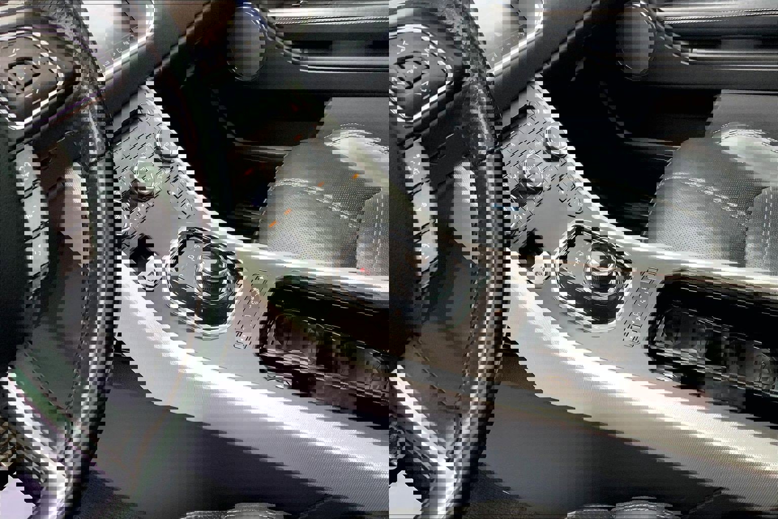 Used 2017 Land Rover Range Rover Evoque HSE Dynamic image 19