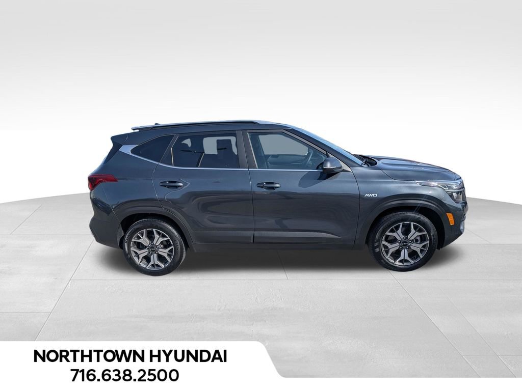 Used 2023 Kia Seltos EX image 14