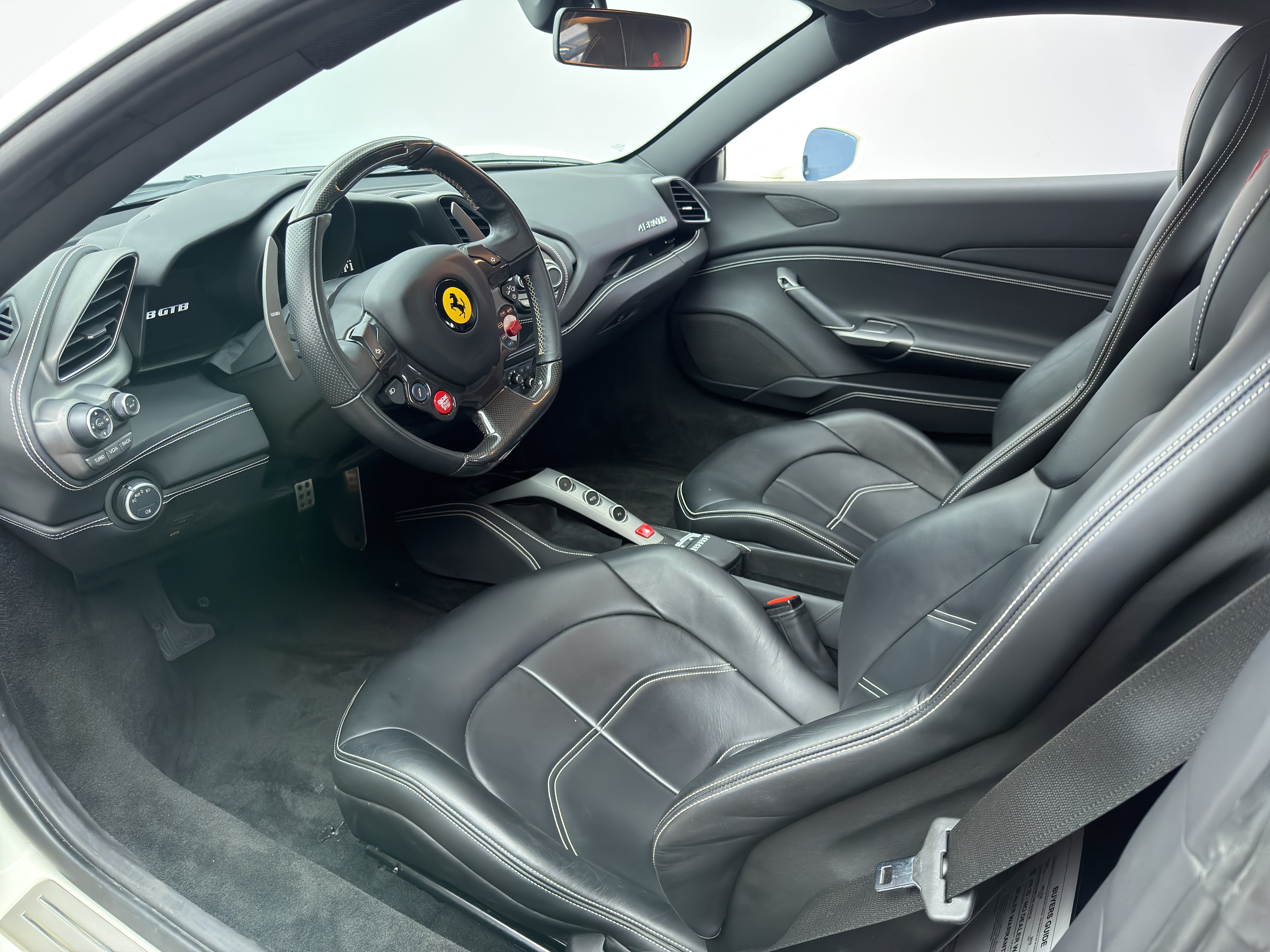 Used 2019 Ferrari 488 GTB RWD image 2