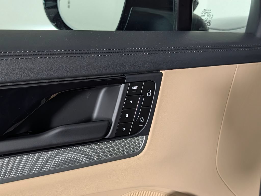 New 2026 Porsche Cayenne AWD/4WD image 26