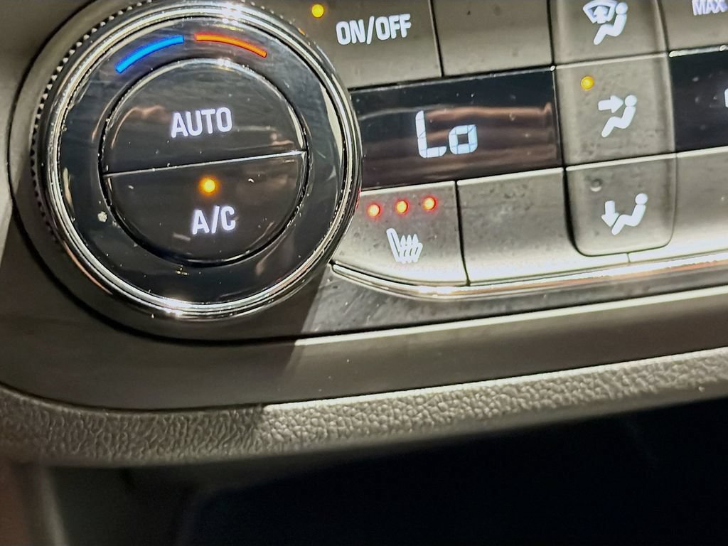 Used 2025 Buick Envista Preferred w/ Convenience I Package FWD image 28