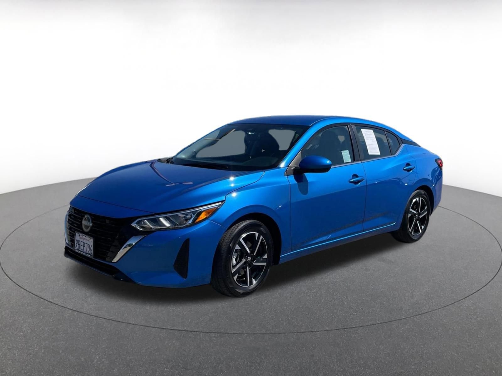 Used 2025 Nissan Sentra SV image 4