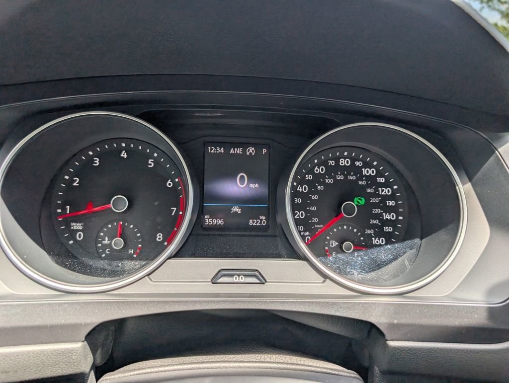 Used 2021 Volkswagen Tiguan SE FWD image 12