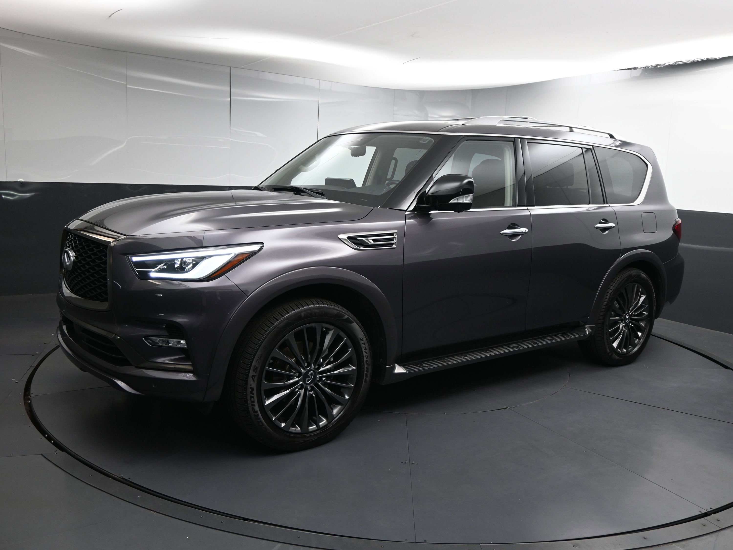 Used 2023 INFINITI QX80 Premium Select w/ All-Season Package
