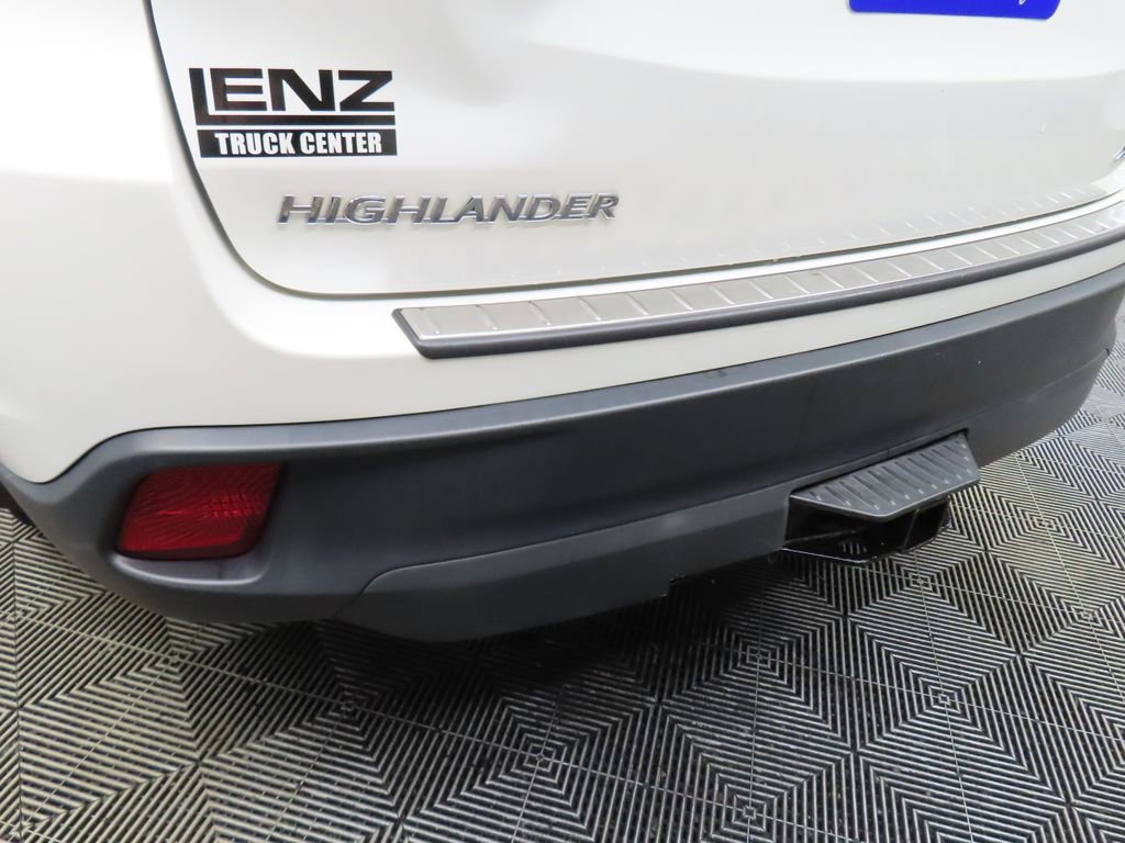 Used 2018 Toyota Highlander XLE image 39