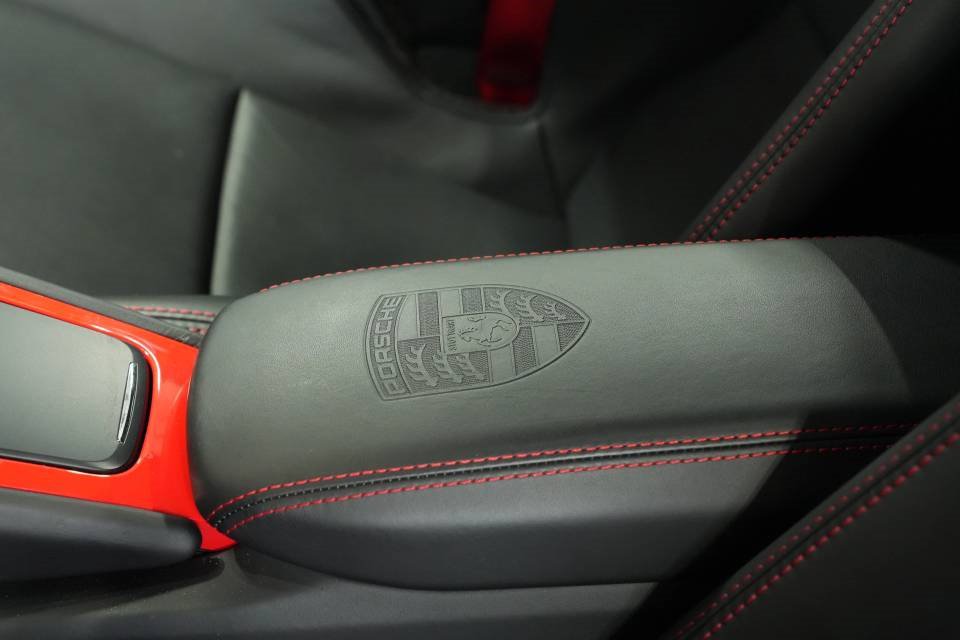 Used 2019 Porsche 911 Speedster image 37