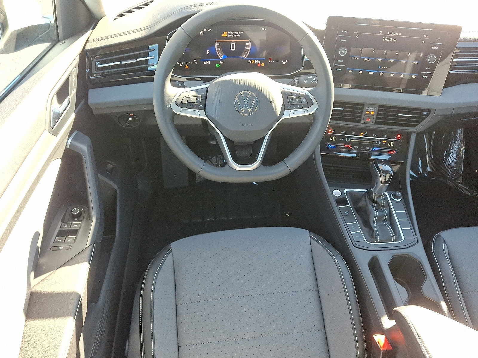 New 2026 Volkswagen Jetta SE FWD image 7