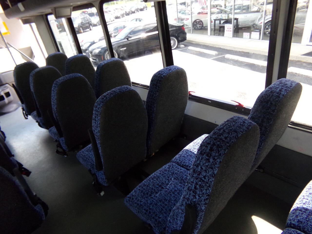 Used 2012 Ford E-450 and Econoline 450 Super Duty w/ Shuttle Bus Prep Pkg image 19